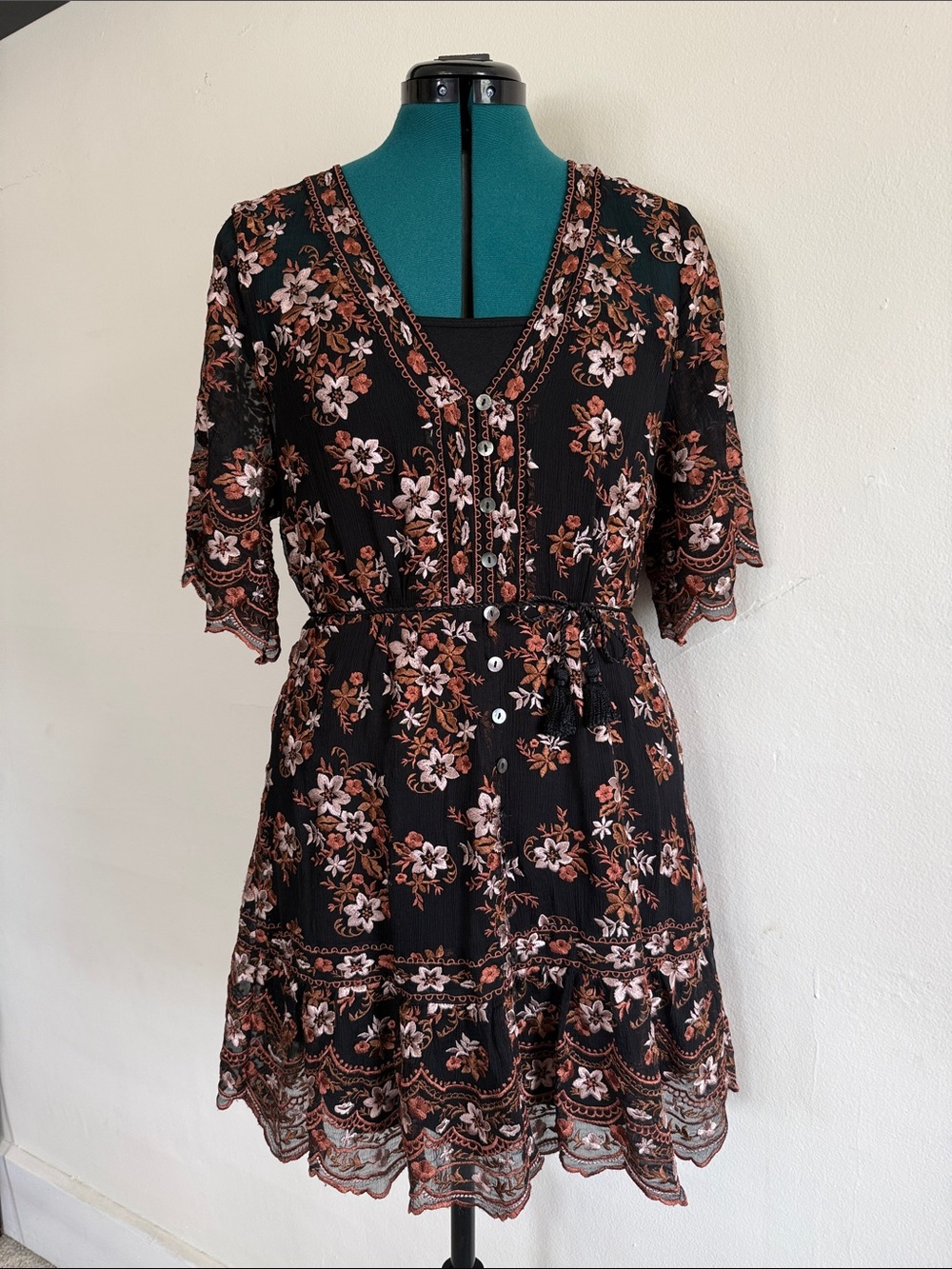 Arnhem 100% Silk Sheer Black Floral Embroidered Mini Dress L